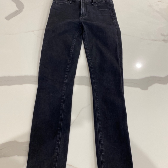 Simone High Rise A&F Skinny Jeans - Picture 2 of 4